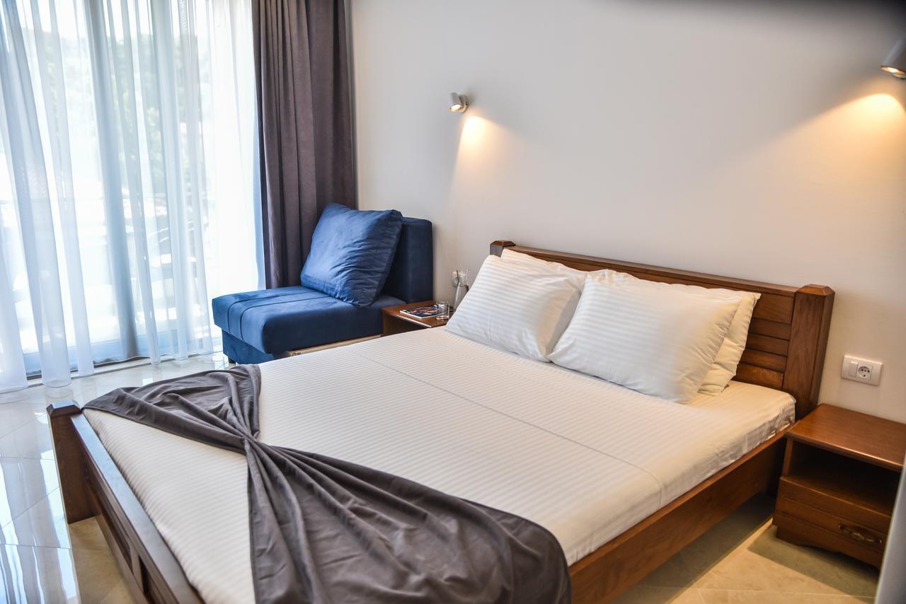 Hotel Prova Ulcinj Ngoại thất bức ảnh