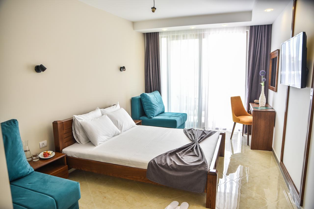 Hotel Prova Ulcinj Ngoại thất bức ảnh